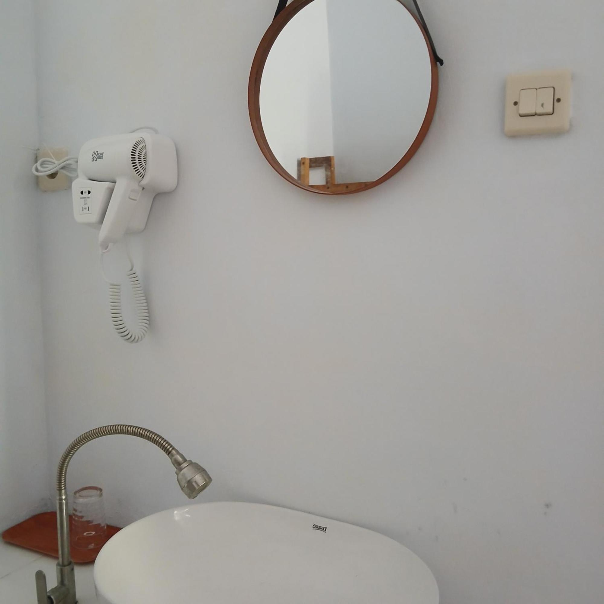 Renata Cottages Ohoililir Quarto foto